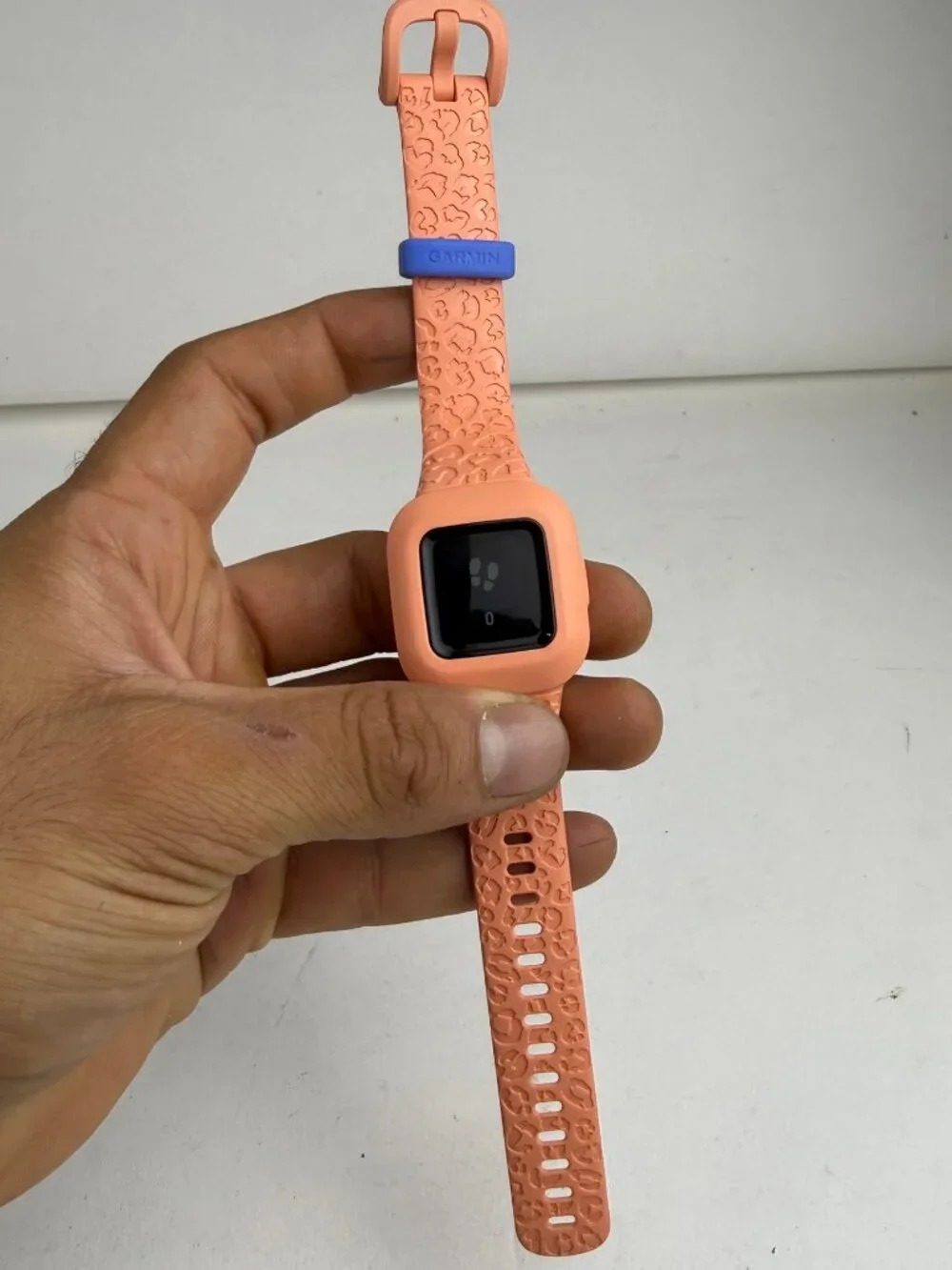 Garmin vívofit jr. 3 Kids Fitness Activity Tracker Peach Leopard Print Band